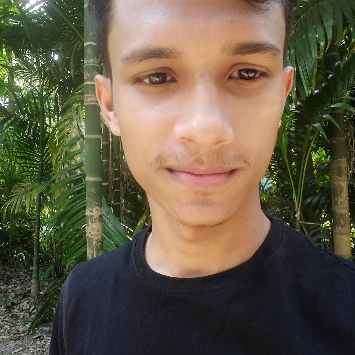 King is here😎
Babe.r u there?👰