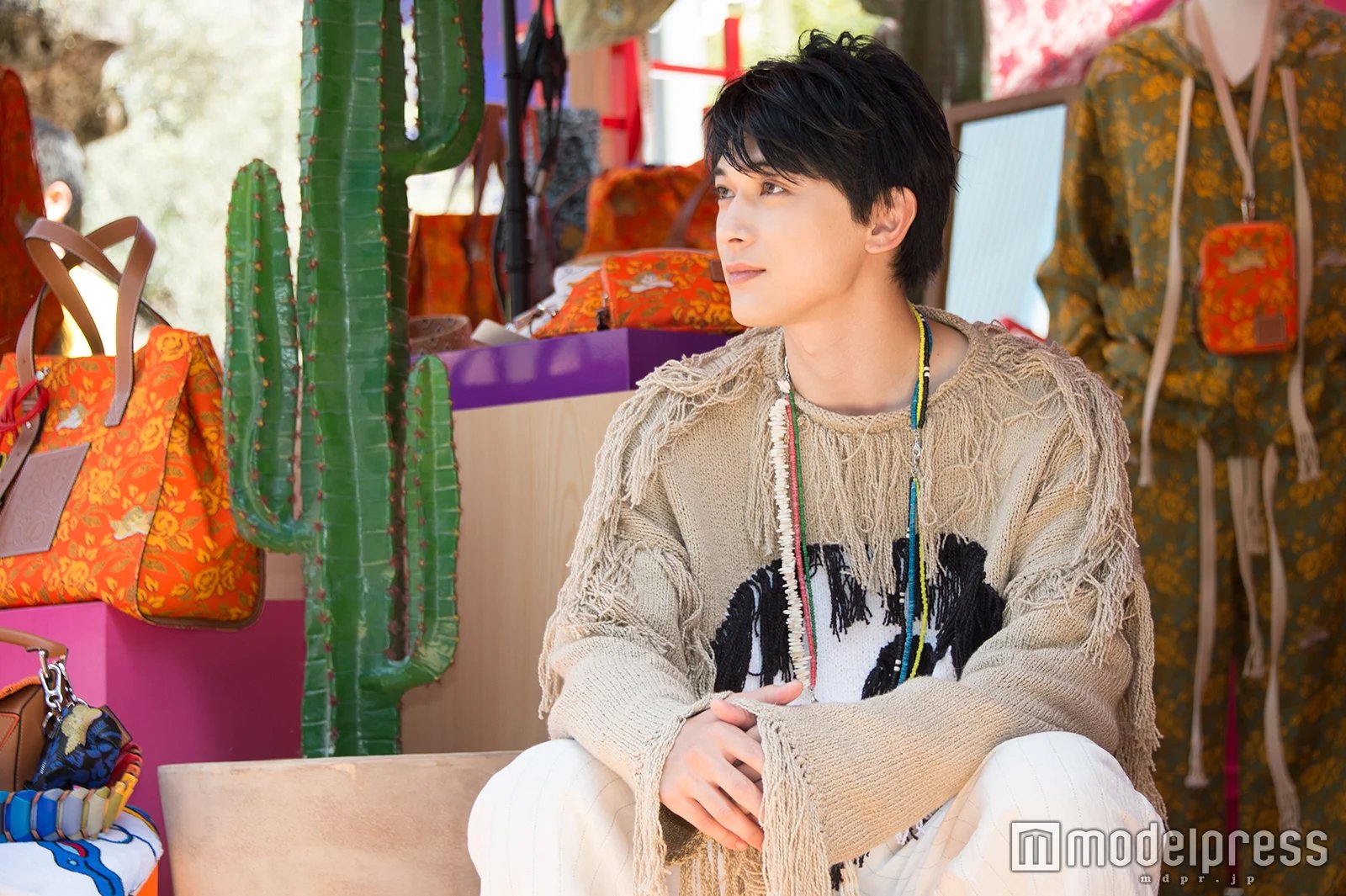 吉沢亮着用 OUAT ニット 吉沢亮さん 面白い柄や綺麗な柄が多いブランドです！ 要チェック