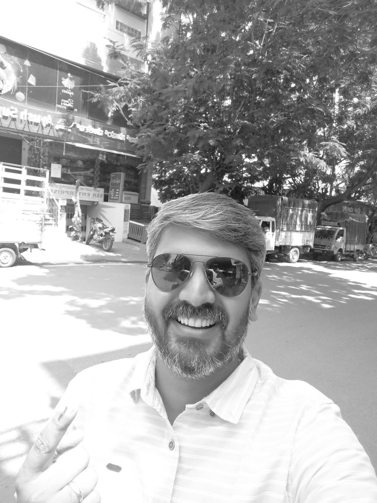 dheepak_rajoo's tweet photo. #LokSabhaElections2019 Duty over, despite #JetAirwaysCrisis #redeyeflight #lossofpay https://t.co/UcAVUB6BZJ