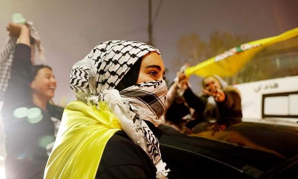 GroundBrief's tweet photo. Wednesday night in Ramallah: Fatah Youth celebrates at the al-Manara roundabout for the seats won in student council elections. https://t.co/4xPUERyCtR