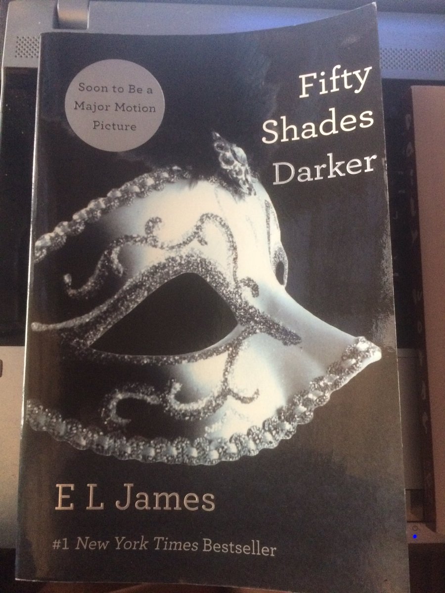 __forsellonly's tweet photo. หนังสือ fifty shades darker ฉบับภาษาอังกฤษ 330 รวมส่งลทบ. สนใจทักเดมได้เลยค่า #หนังสือนิยาย #หนังสือมือสองสภาพดี #หนังสือ��ิยายภาษาอังกฤษ #นิยายภาษาอังกฤษ #หนังสือภาษาอังกฤษ https://t.co/c6LKI2sQmr