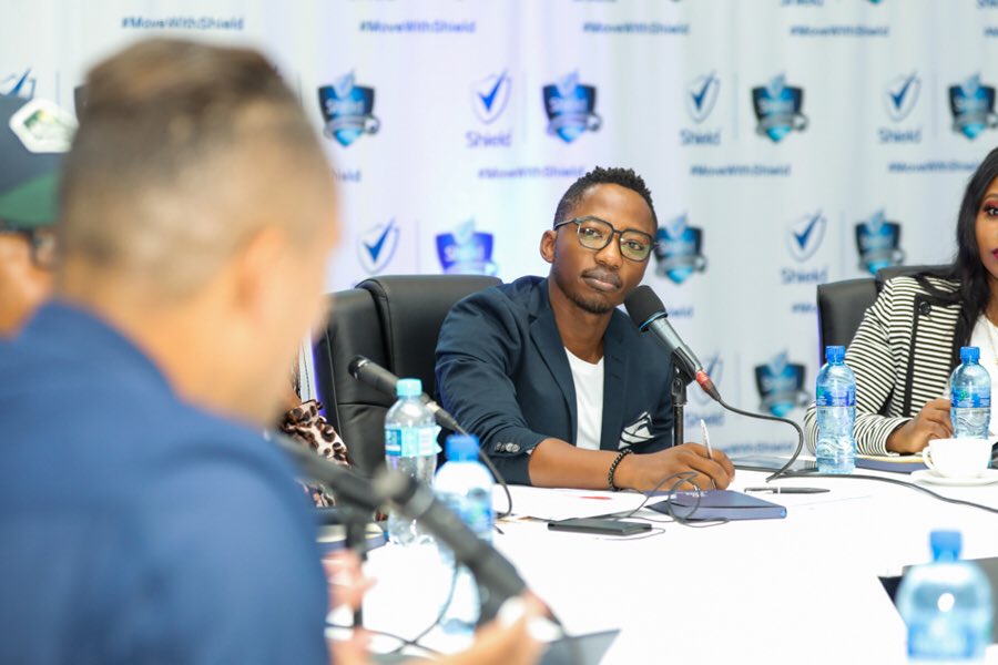 AndileNcube's tweet photo. fulfilling day effecting change! Tough conversations that introspect are always difficult to have but when the common goal is to do good for others, “problems” become challenges and with a partner like @Shield_ZA it becomes more than a talk shop #MoveWithShield #ShieldRoundTable https://t.co/tgDEsDfubl