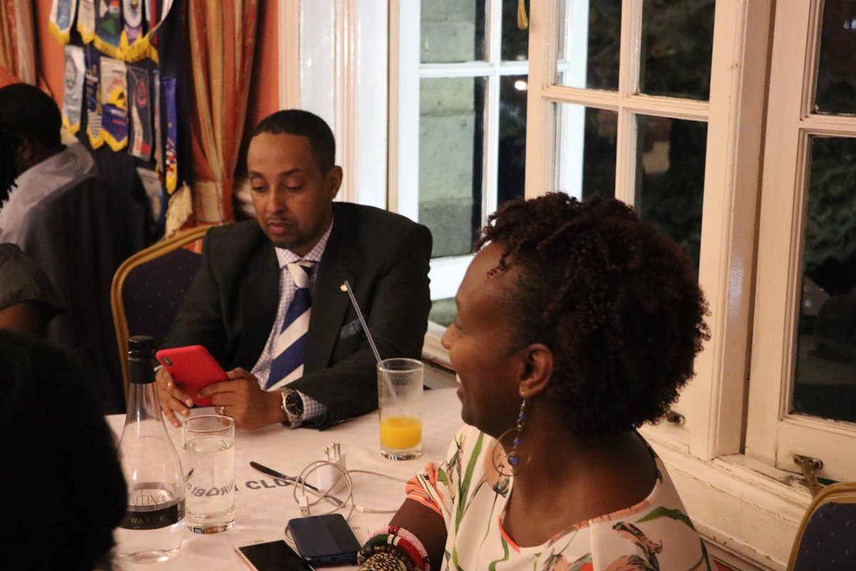 TheBookBunk's tweet image. Thank you for a fantastic evening of such good vibes @RCLangata! 
Photos by Paul Phillipa here: bit.ly/2UlPbZr 

Happy Easter weekend!