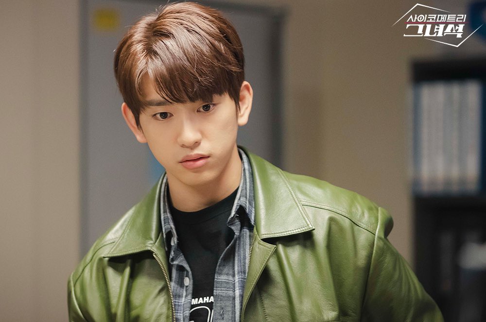 D4atLeUUYAEAZd2.jpg:orig