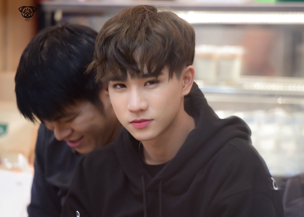 onleehae's tweet photo. Rasa2nya si tanapon dgn hairstyle barunya makin keliatan bocah bandel ya🤔 bandelnya jail dia tuh https://t.co/BfMzZ1gzAA