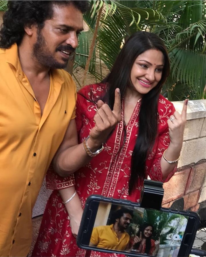 Upendra_FanClub's tweet photo. #voteforright #VoteForChange #voteforUPP #Prajaakeeya #Uttamaprajaakeeyaparty https://t.co/B9uk53rQtq