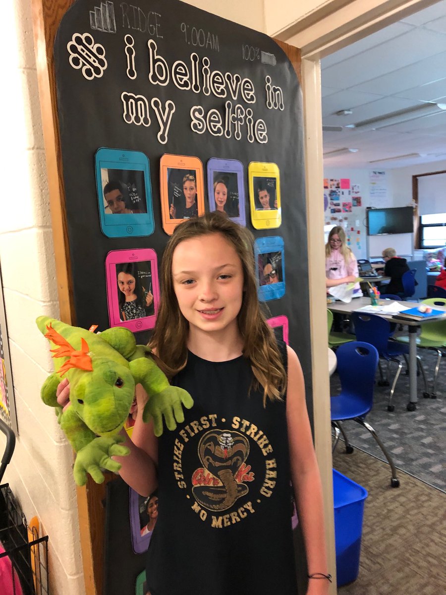 Molly hung out with Katherine at school and home. #learningwithalizard <a href="/OsobRidge/">Ridge One School One Book</a> <a href="/RidgeElemMentor/">Ridge Elementary</a>