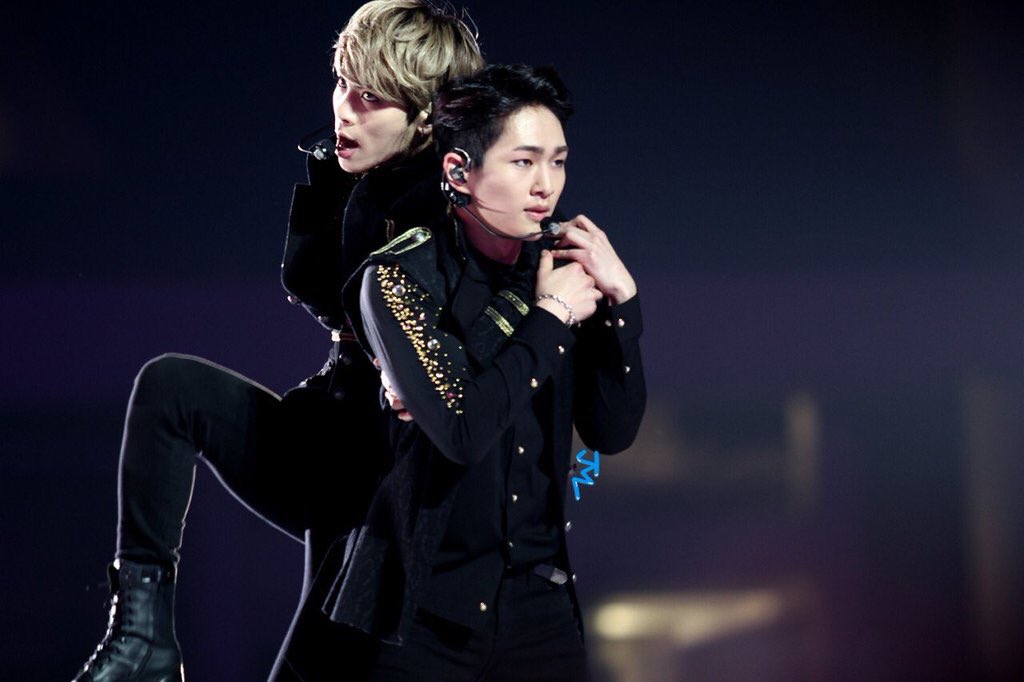 Everybody Jinki! (+ feat Jonghyun) 