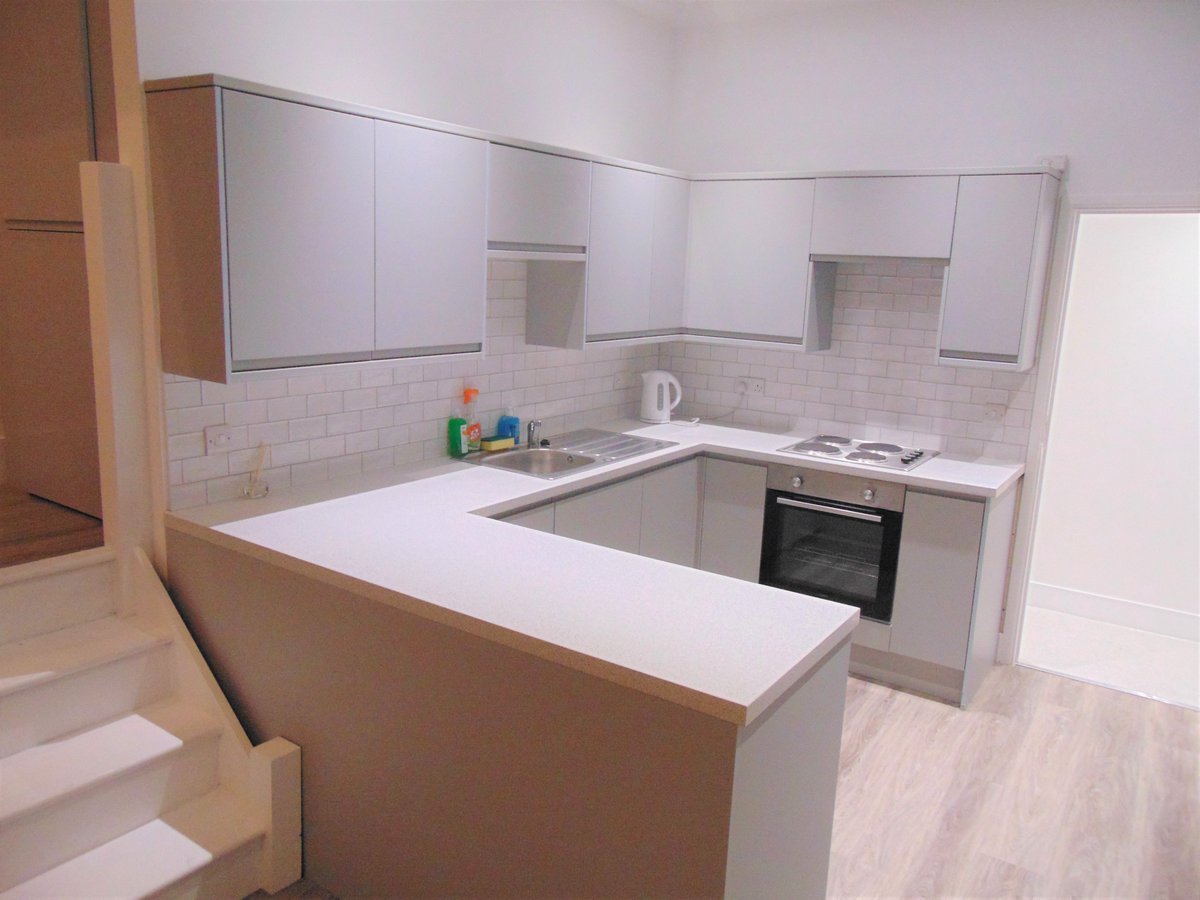 IMUVELETTINGS's tweet photo. CHECK THIS 2 BED OUT #IMUVE #ASKIMUVE #SOUTHSEA #PORTSMOUTH #2BEDS #FLATS #87RT https://t.co/oX6xo9UQVb https://t.co/NGccTNx3Ho