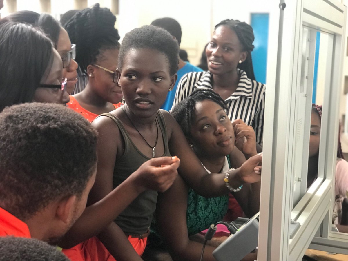 bmessknust's tweet image. Third year engineers during material testing lab.
Your #WCE
#EngineersAtWork
#BMESS_KNUST