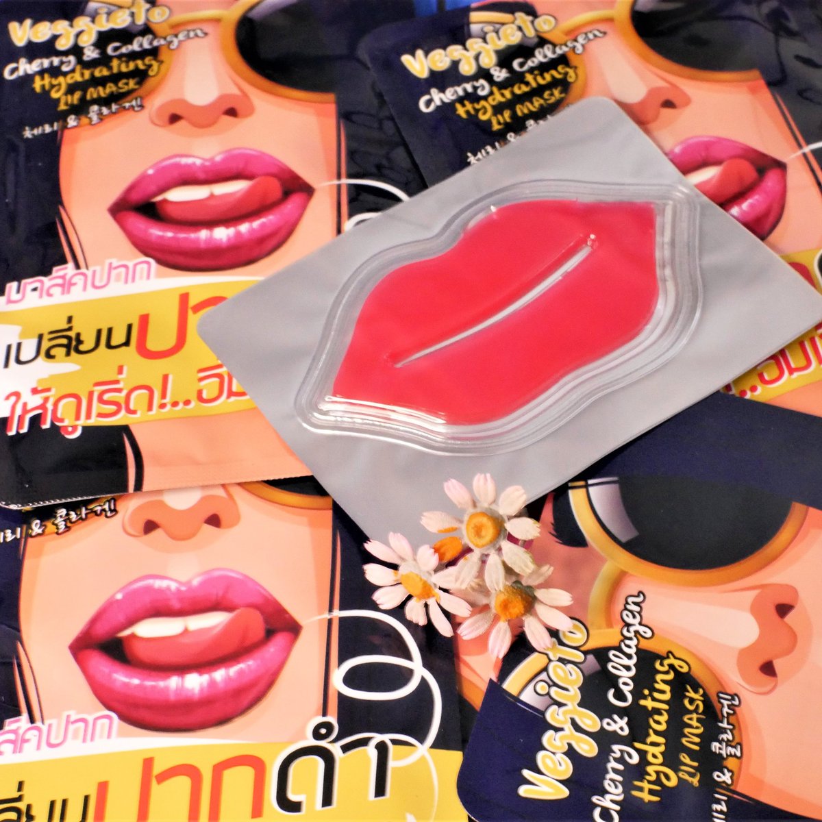 th_theoriginal's tweet photo. 🍒Veggieto Cherry &amp; Collagen Hydrating LIP MASK 🍒
ปากดำคล้ำ ไม่อวบอิ่มใช้มาส์คปากตัวนี้เลยจ้าาา...
หาซื้อได้แล้วที่เซเว่นหรืออีฟแอนด์บอย บิวเทรี่ยม
#ปากดำแก้ได้ #ปากสวยด้วยมือเรา #veggieto #รีวิวเซเว่น #ถูกและดี #ebqueenhelene #มาร์คปาก #มาส์คปาก
💋💋💋💋💋💋💋💋💋 https://t.co/A9wAXvuj96