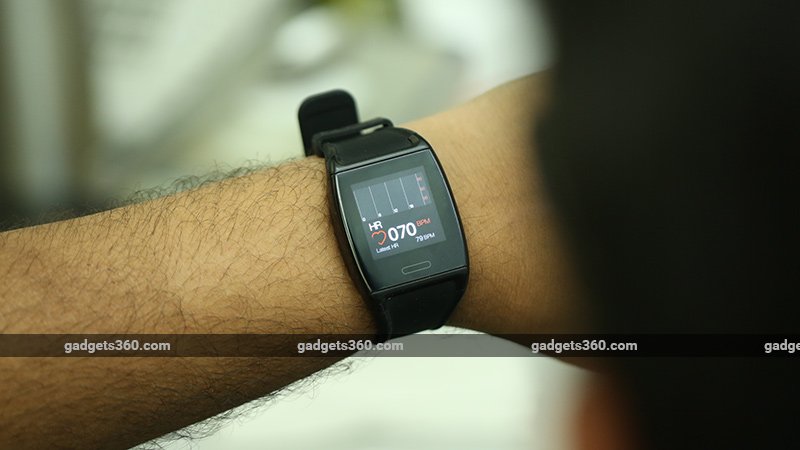 Gadgets360's tweet photo. Lcare Watch is a fitness focused wearable that is priced at Rs 3,495, but is it better than other fitness trackers in the market? Check our review to find out https://t.co/fpj4HQTimo https://t.co/xVfVlfSYqb