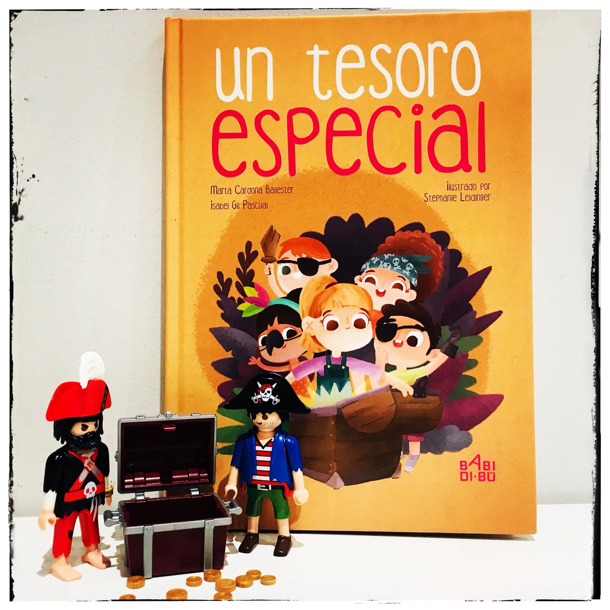 #reseña “#Untesoroespecial”, de #MartaCardona, #isabelgil y @StephanieLeid, (<a href="/BABIDIBUlibros/">Editorial BABIDI-BÚ ✨📙</a>)
Una historia con #valores como la #amistad, el #trabajoenequipo, la #solidaridad, la #autoestima, el #respeto, el #esfuerzo... y muchos más

cuentosquecontar.com/2019/04/18/un-…

#literaturainfantil