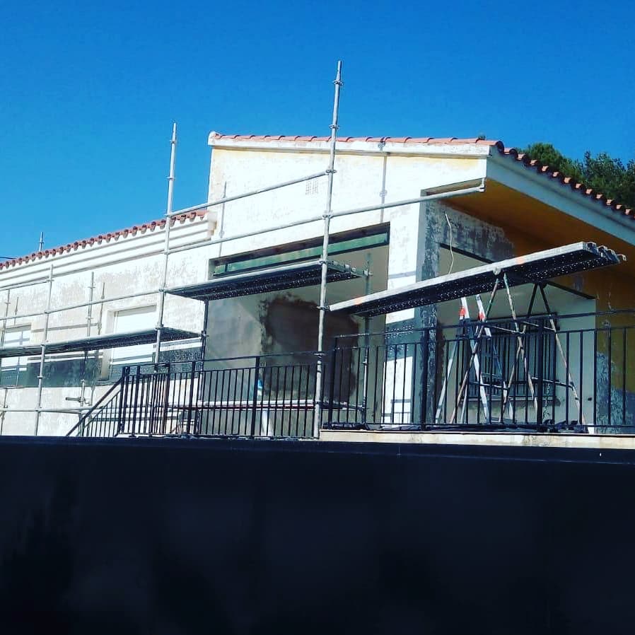 ecoplana's tweet photo. Finalización de rehabilitación de vivienda unifamiliar en urbanización Monte Cristina. Trabajos realizados: limpieza de restos de pintura, aplicación de mortero adhesivo con malla de fibra de vidrio de 160 gramos y acabado con mortero acrílico
#rehabilitacion#gecoltherm #ecoplana https://t.co/ZTivVCNzUT