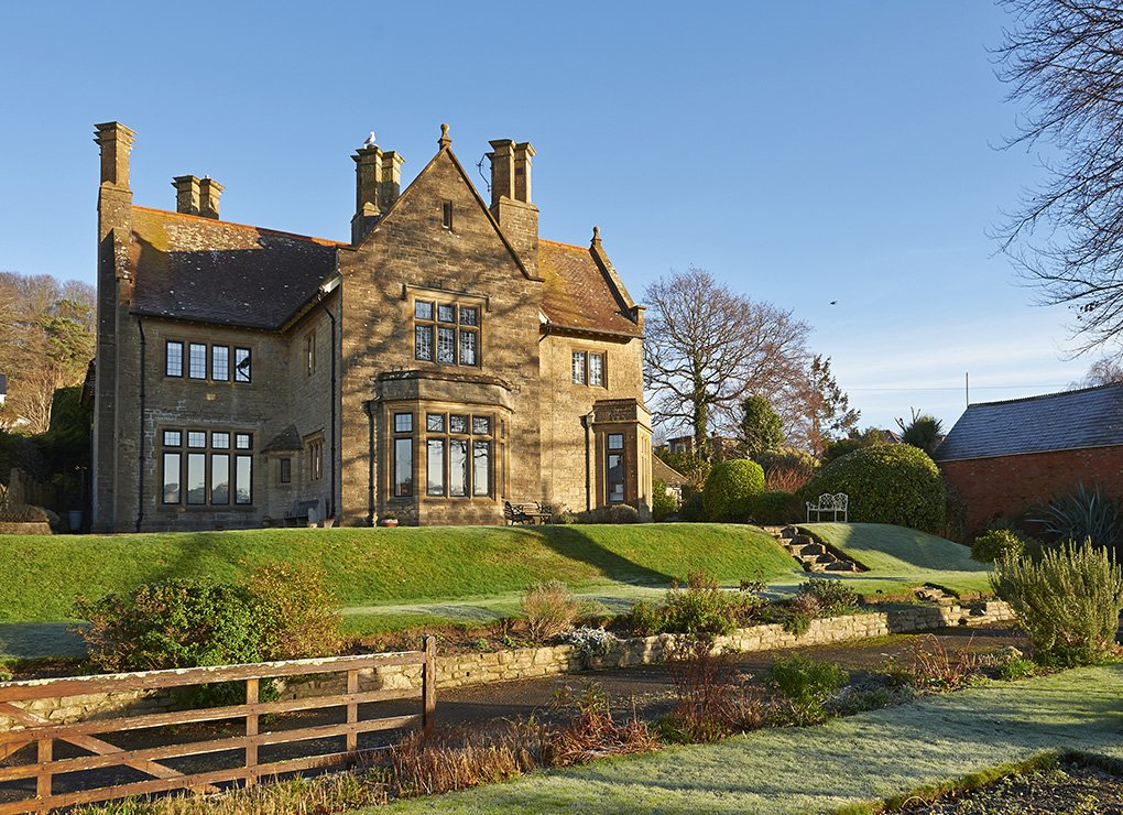 If you'd like to win a free weekend in fabulous Bridport, just click on our bulletin for the details! Honorable mentions to <a href="/AnchorAtSeatown/">The Anchor Inn</a> <a href="/DownhouseFarm/">Downhouse Farm</a> <a href="/BridportArts/">Bridport Arts Centre</a> #bridportisbest #jurassiccoast mailchi.mp/761dbd11d905/t…