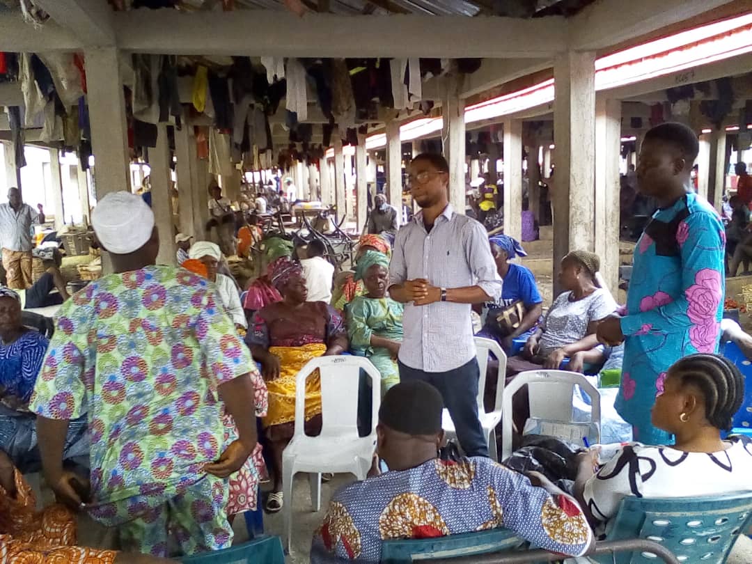 RenewDrive's tweet photo. We're engaging the major players in the fruits and vegetables supply chain to further understand food loss problems from their actual pain point

Customer is truly the king. https://t.co/0nMsWU9zIF