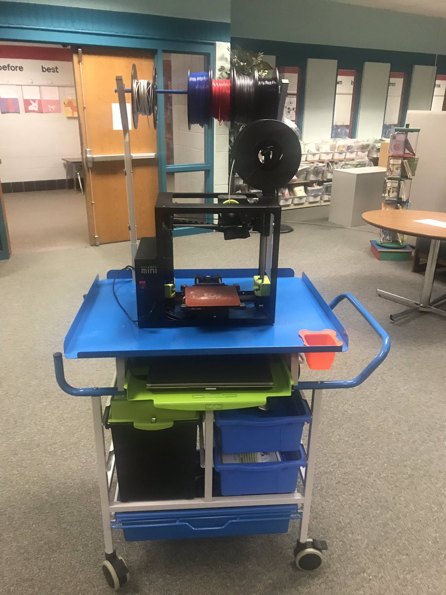Mr_WYWildcat's tweet photo. Thank You @mimiu1822 for your vision and passion! The @Jrwildcatsroar students and staff are going to be so excited to see the new 3D printing station! #wyomingway #FLASPD #RangerTerritory https://t.co/g5y1ylhRuP