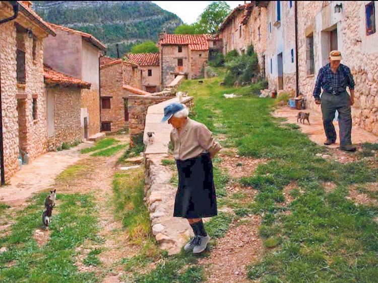 Spain is grappling with a vanishing rural population. Out of 8,125 places officially classified as villages and towns in this nation of 46.5 million people, nearly 5,000 carry a very high to moderate risk of being completely depopulated by the end of 2030 bit.ly/2V7TLyG