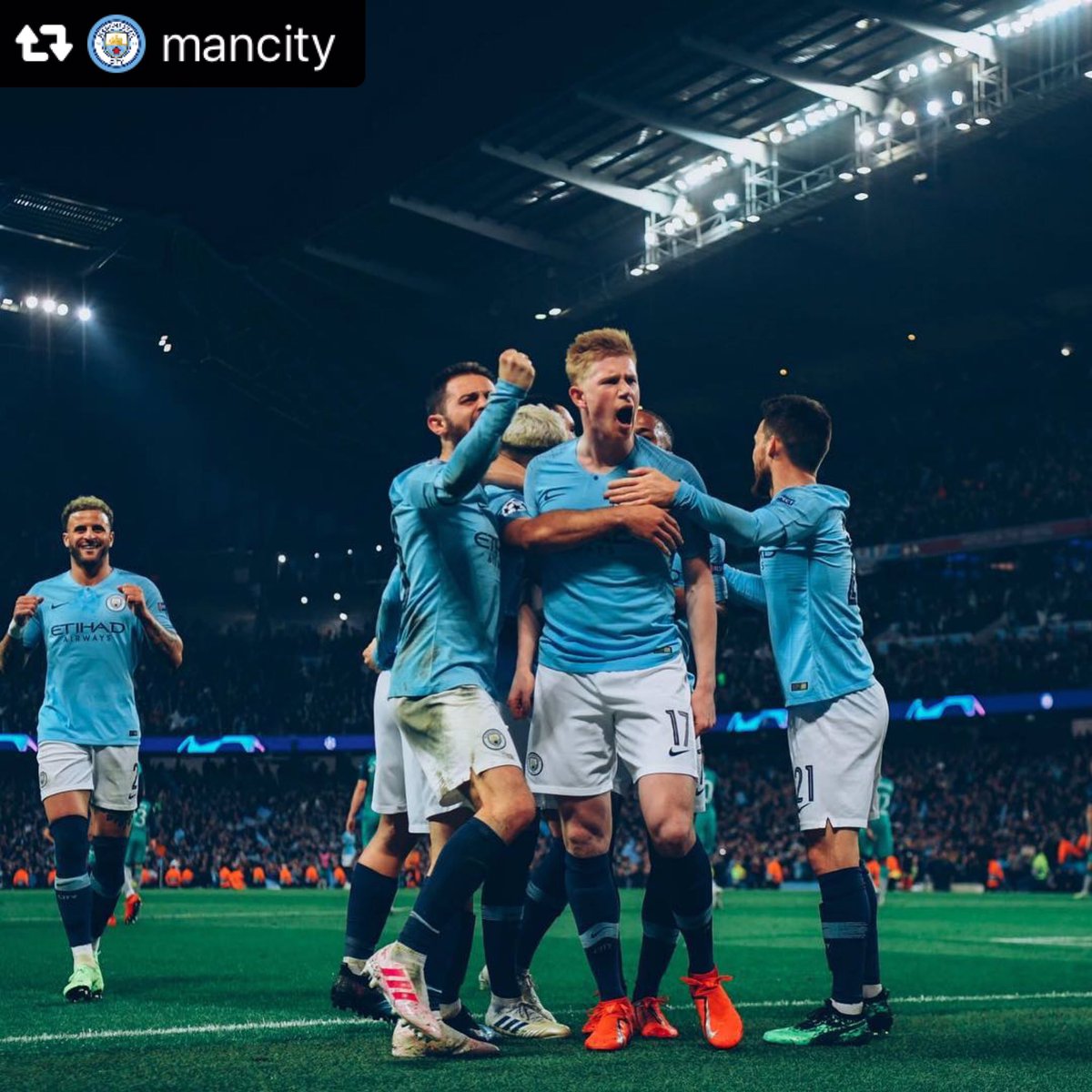 JukebucksL's tweet photo. ⠀⠀⠀
⠀⠀⠀
#Repost @mancity with
@repostsaveapp
· · ·
⠀⠀⠀
Premier League⚽️🔥
SAT 20 APRIL
MANCHESTER CITY VS TOTTENHAM HOTSPUR
COME ON‼️🤟
⠀⠀⠀
————————————————— https://t.co/3gAkFMu0Gh