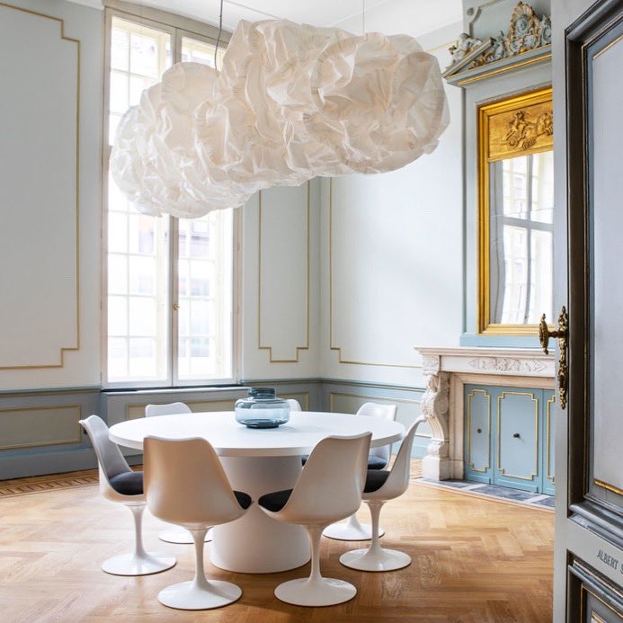 thestyleoffice's tweet photo. Op een wolkje of onder een wolkje. Hoe dan ook uitkijken naar een heerlijk weekend in #Gent! Een bijzondere workspot bezoeken, genieten van mooie plekken en nieuwe verkenningen #ontheroad #almost #newspots #exploringmode // #TheStyleOffice #places https://t.co/VuW1oUq128
