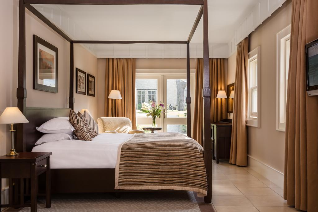 woofadvisor's tweet photo. #DogsWelcome 
Featured #PetFriendly Property: 5* Lough Eske Castle #Donegal F94 HX59
#PetsStayFree in Courtyard Guestrooms &amp; Garden Suites

Set in 43 acres forest woodland and formal gardens
Luxury Spa, Fitness Centre, Pool, Sauna &amp; Steam Room
Golf nearby

https://t.co/sMcjMh8lw9 https://t.co/DWIAcvelyl