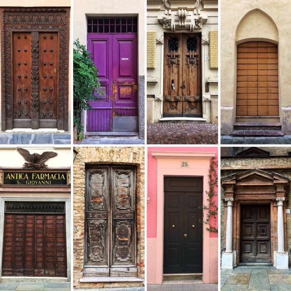 A zonzo per le strade di #Parma ci piace cercare con lo sguardo #armonia ed #eleganza nei dettagli...
