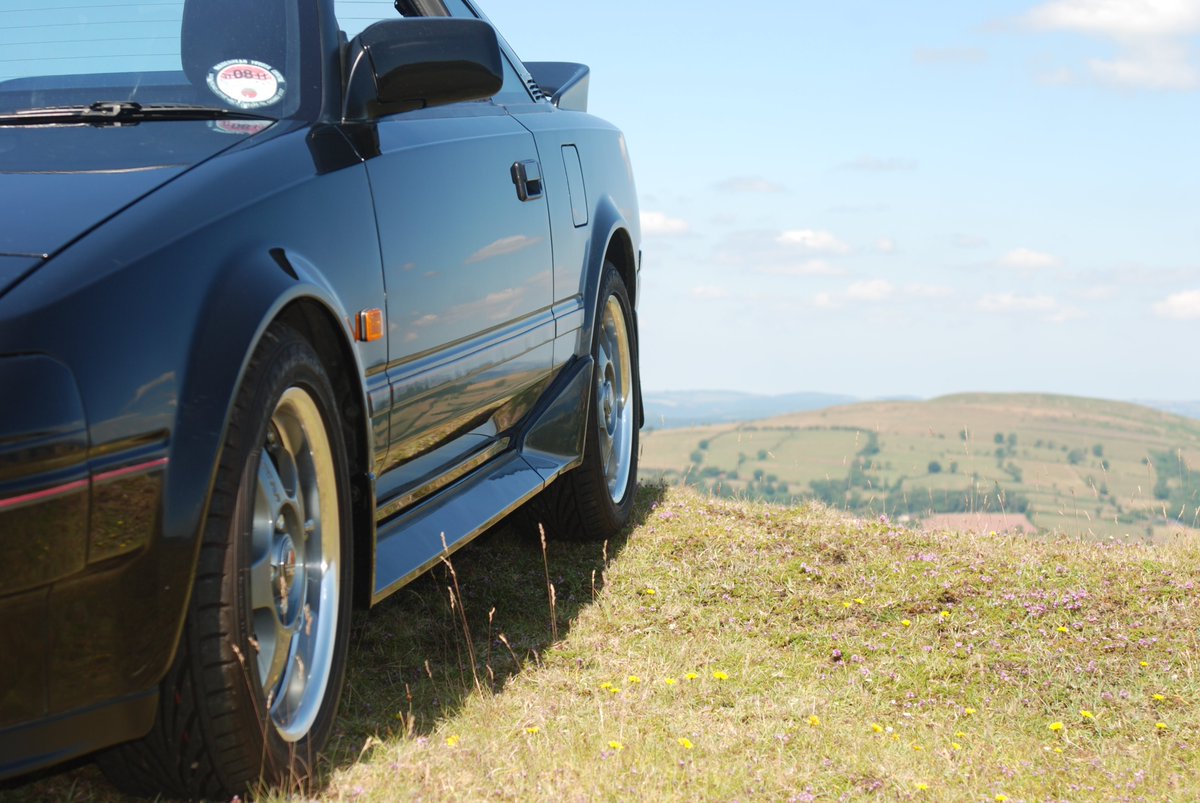 mk1mr2's tweet photo. If you have a #TOYOTA #MR2 Mk1, Mk2 or Roadster, keep 2nd June free and come to the MR2 national meet in Warwick (Hatton Country World CV35 8XA). Great day out &amp; see the best MR2s in the country. I'll be there with Blackie. https://t.co/SecrrCkca0 https://t.co/0GKjo3tnL4