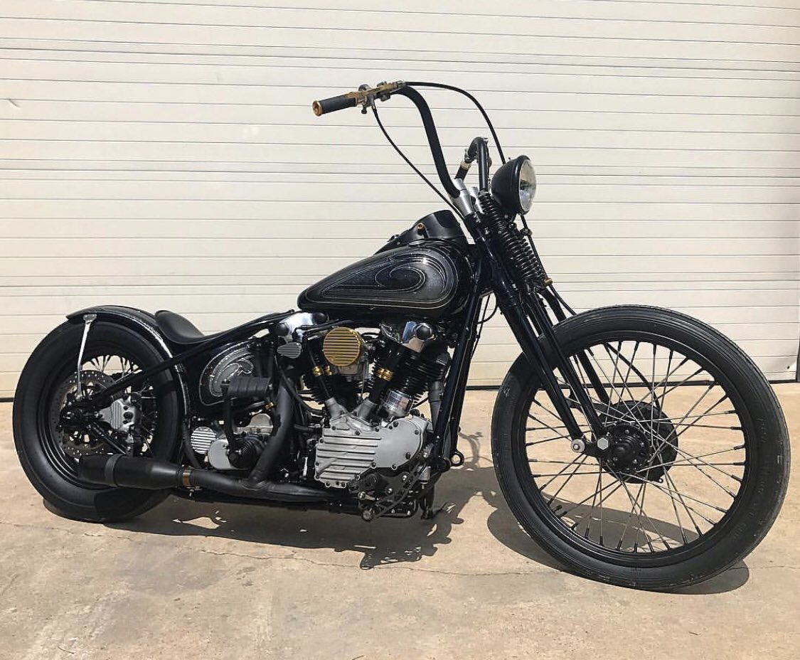 choppaflood's tweet photo. #harleydavidson #knuclehead 1941 #jessejames build 🤘🏾 https://t.co/DcmCUHBCz0