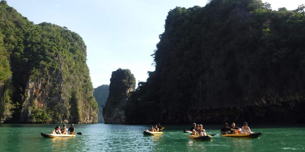 twoseatour's tweet photo. The peace and tranquillity of a canoe is the absolute best way to experience the waters of Thailand's National Parks. 

#twoseatour #kayakingadventure #bucketlist #phuket #amazingthailand https://t.co/K3qxX5K6u4