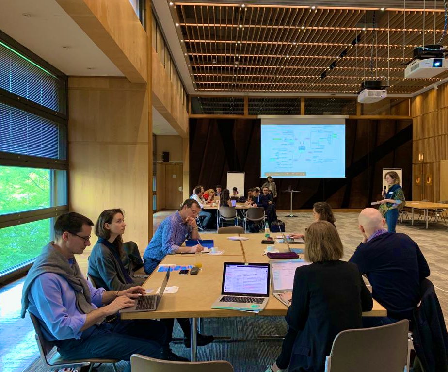 Conseil_ia_num's tweet photo. Ouverture des ateliers sur la #surexposition aux #ecrans dans le cadre des États généraux du numérique #EGNum https://t.co/N6771XIGfW