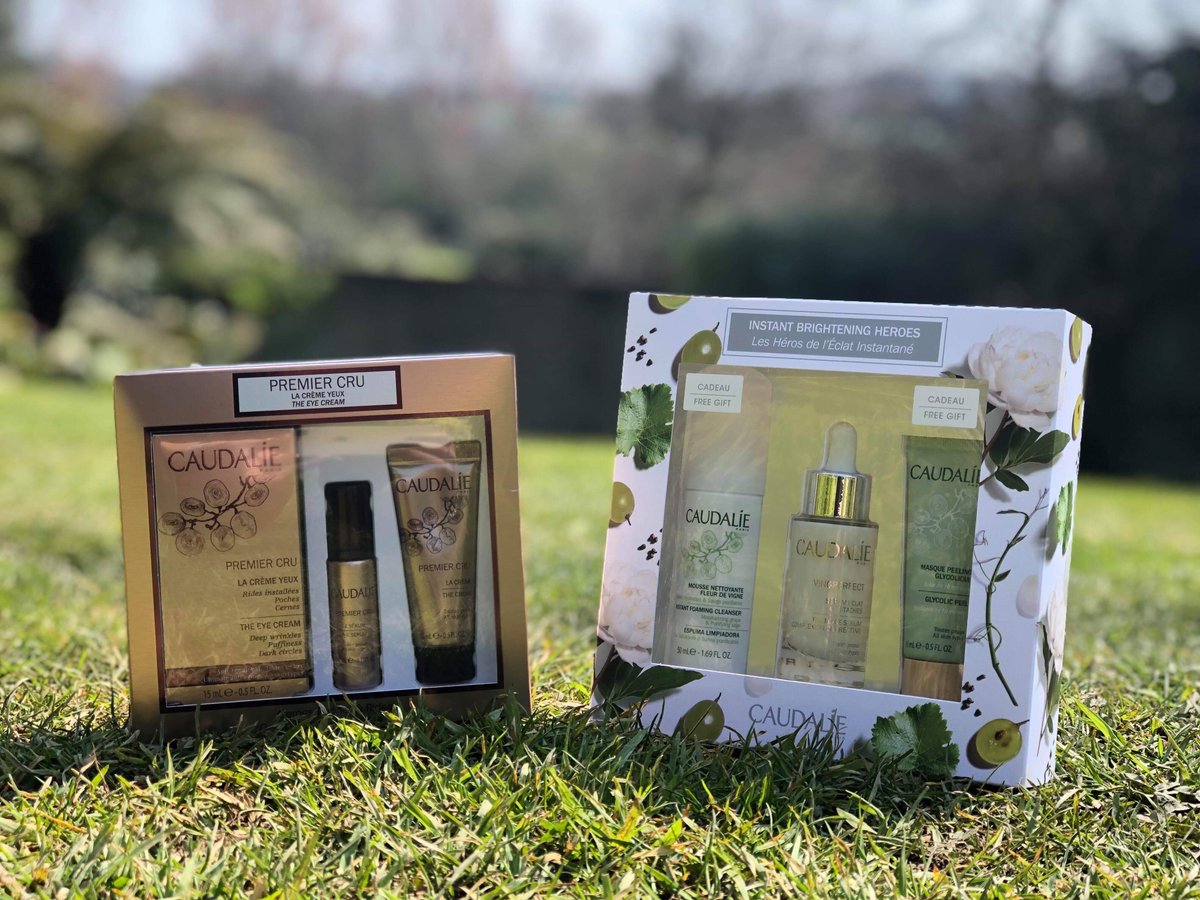 The_Cornwall's tweet photo. Squeeze a little more out of your next @Caudalie purchase from the spa!
Purchase a full size Premier Cru Eye Cream or VinoPerfect Serum and get two travel size products free! #summerskin #spa #cornwallspa #beautyproducts #Caudalie #skincare https://t.co/dqEtyrpJup