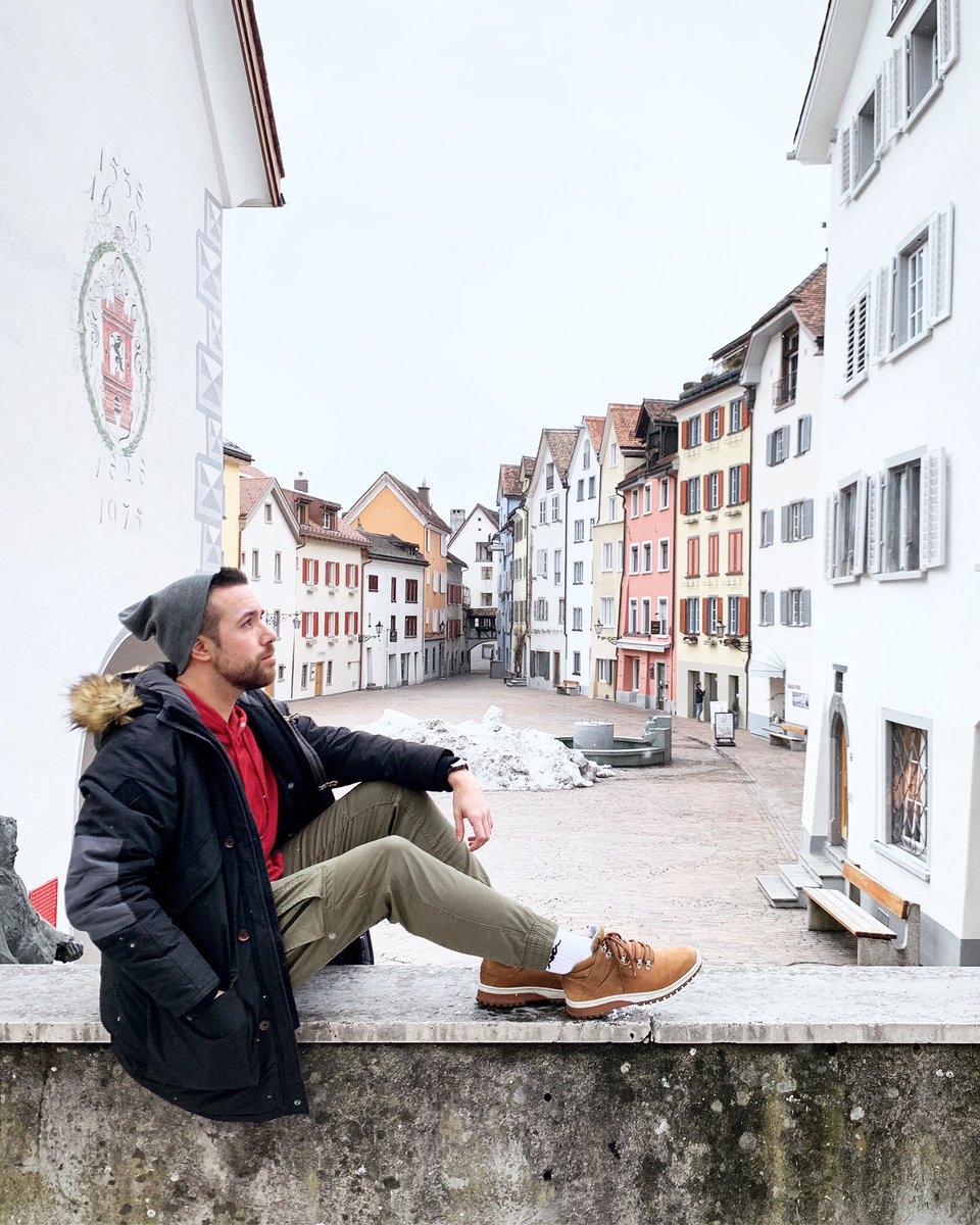 davecodexx's tweet photo. Me and my hometown...😜 #dobiniDahai
#Chur #graubünden #switzerland #davecodex https://t.co/RTxOqpzWqI