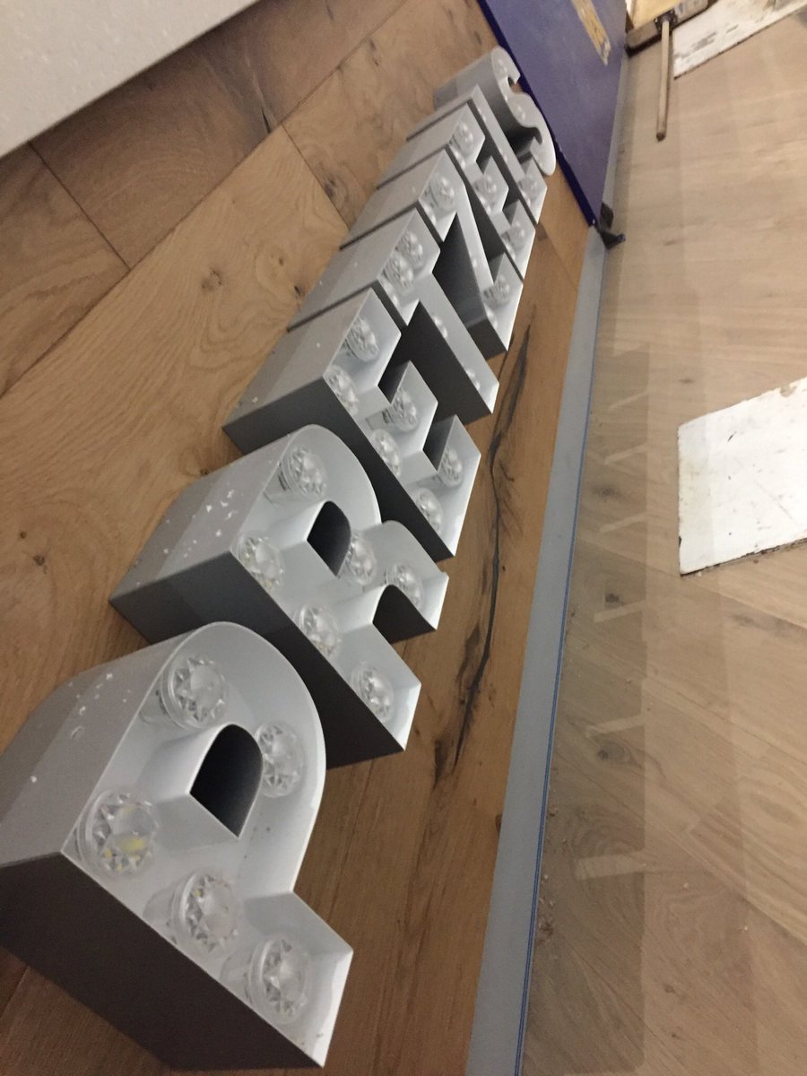 CaptureIA's tweet image. New @AuntieAnnesUK site opening in Touchwood this weekend @MoodSigns #touchwoodsolihull