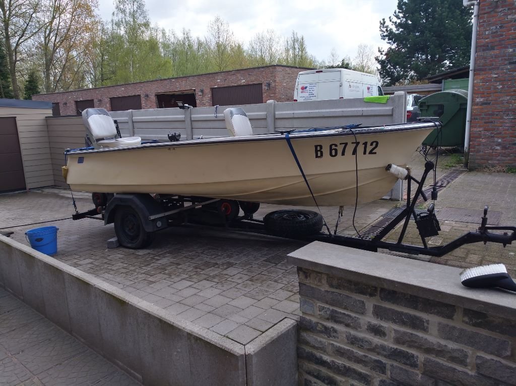 Visboot te koop aangeboden:

bootkopen.nl/a/consoleboten…

#botentekoop #bootkopen #botenmarkt #visboot #vissen #roofvis #visseizoen #vaarseizoen #watersport #boten #boot #varen #consoleboot #tekoop #hengelsport #witvis #boottekoop #witvis #sportvissen