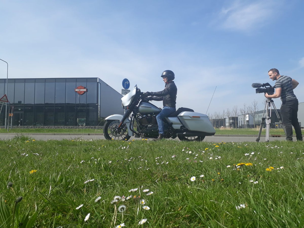 Albert van der Steen en zijn team van Big Rivers in Heteren verkopen geen Harley Davidson, maar de complete beleving. Albert is dan ook terecht een van de zes kandidaat-genomineerden voor de titel #ondernemervanhetjaar 2019 #storytelling #pareluitderegio youtube.com/watch?v=CrITy_…