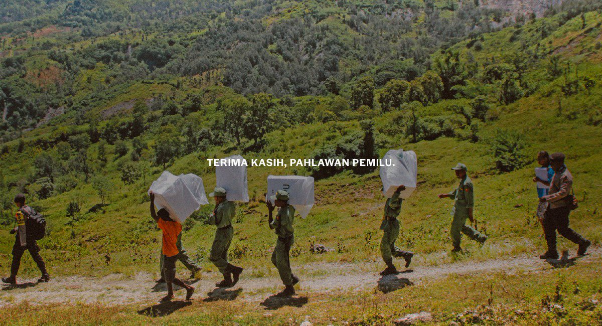 HannyAnnisa2's tweet photo. Terimakasi pahlawan Pemilu..

#MisteriHilangnyaSandiagaUno 
#KemenanganJokowiAmin 
#LegowoNapaWo https://t.co/pKJy2jHNex