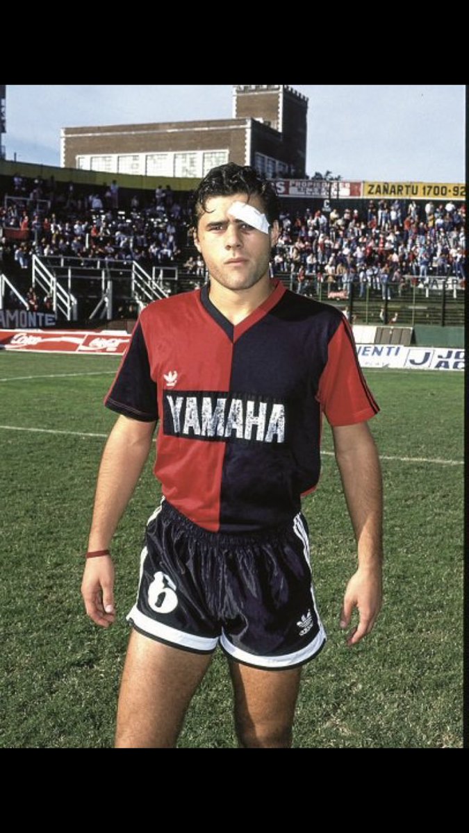 EvenHolm's tweet photo. For en forbanna helt du er Pochettino! Fortsatt ikke landet etter gårsdagens kamp 🤩 #COYS https://t.co/ReZJKeaDGd