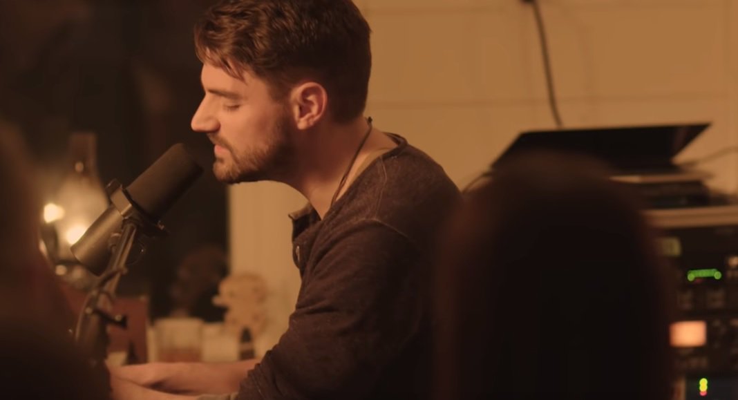 sjmorningshow's tweet image. #TimBaker is launching a #NorthAmerica tour this weekend in #StJohns. What do you make of his solo-stuff? Today on the show hear some of that solo work &amp;amp; win a pair of tickets to his show at #HolyHeart Theatre. #cbcnl #nlarts #WAM #newfoundland #labrador #EasterWithTim