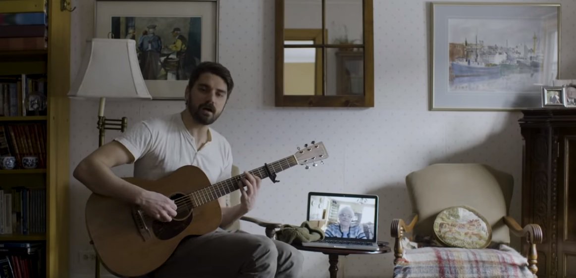 sjmorningshow's tweet image. #TimBaker is launching a #NorthAmerica tour this weekend in #StJohns. What do you make of his solo-stuff? Today on the show hear some of that solo work &amp;amp; win a pair of tickets to his show at #HolyHeart Theatre. #cbcnl #nlarts #WAM #newfoundland #labrador #EasterWithTim