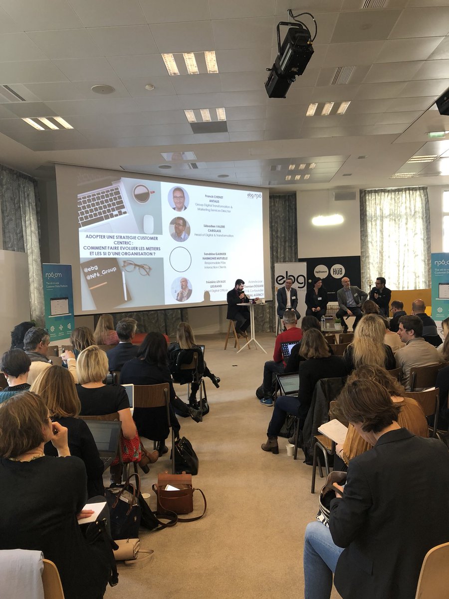 NP6_Group's tweet photo. Comment faire évoluer les métiers et les SI d’une organisation ? @AntalisFR @Carglass_France @hmutuelle et @Legrand nous donnent quelques éléments de réponse ! 😉 #ebg https://t.co/h38b1EqOTF