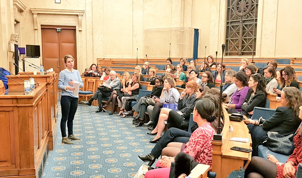 MarieLebec78's tweet photo. Les femmes doivent continuer à s'imposer dans le monde des affaires !

Très heureuse d'accueillir une délégation des Femmes Chefs d'Entreprises de Paris pour échanger sur les avancées de loi #PACTE, les actions de la majorité et témoigner de notre place en politique. 
@FCEFrance https://t.co/OxwEPGRPmD