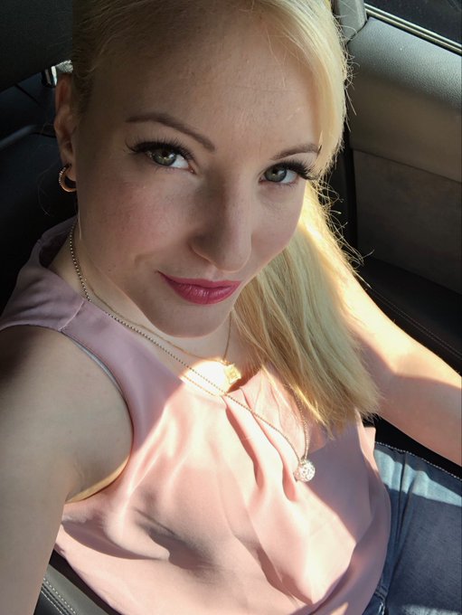 Ein geiles Wetter . Ich bin dann mal Oster Geschenke  besorgen .Mal im z&uuml;chtigen Outfit😂 #Ostern #blond<a href="/tag/blond"class="tags"><span>#blond</span></a><a href="/tag/sexy"class="tags"><span>#sexy</span></a><a href="/tag/shoping"class="tags"><span>#shoping</span></a><a href="/tag/camgirl"class="tags"><span>#camgirl</span></a><a href="/tag/ostern"class="tags"><span>#ostern</span></a><a href="/tag/niedlich"class="tags"><span>#niedlich</span></a>