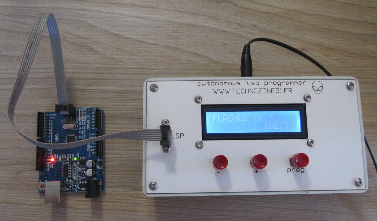 technozone51's tweet image. Le programmateur autonome @technozone51 pour #arduino est enfin terminé. Plus besoin de PC pour programmer les fichiers hex dans l&apos;arduino. Jusqu&apos;à 256 fichiers peuvent être stockés sur la carte SD. Trop pratique pour uploader les #bootloader par exemple ...