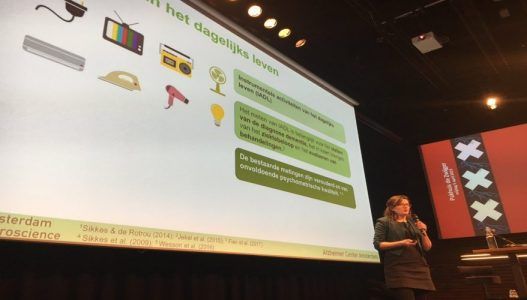 AlzheimerAms's tweet photo. Alzheimercentrum onderzoeker Sietske Sikkes wint de #posterprijs op het voorjaarscongres van de Nederlandse Vereniging voor #Neuropsychologie @nvneuropsy, wat gaaf! Van harte gefeliciteerd @SietskeSikkes https://t.co/EDHZ3oMyjs https://t.co/BBe6FF7WJn