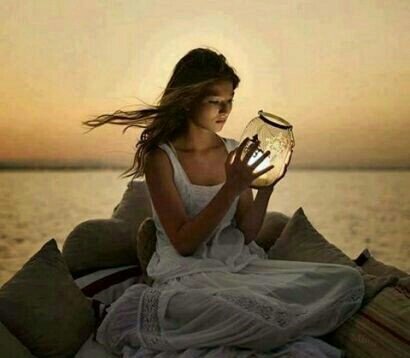 ocilari's tweet image. #constructivethoughts 
#philosophy 

Fullkomlighet existerar inte i det sammansatta.
                      Allt är sammansatt.

-kent
#micropoetry 
#compassion 

Pic from:
@salty_moffu via @TatyanaZhmnva