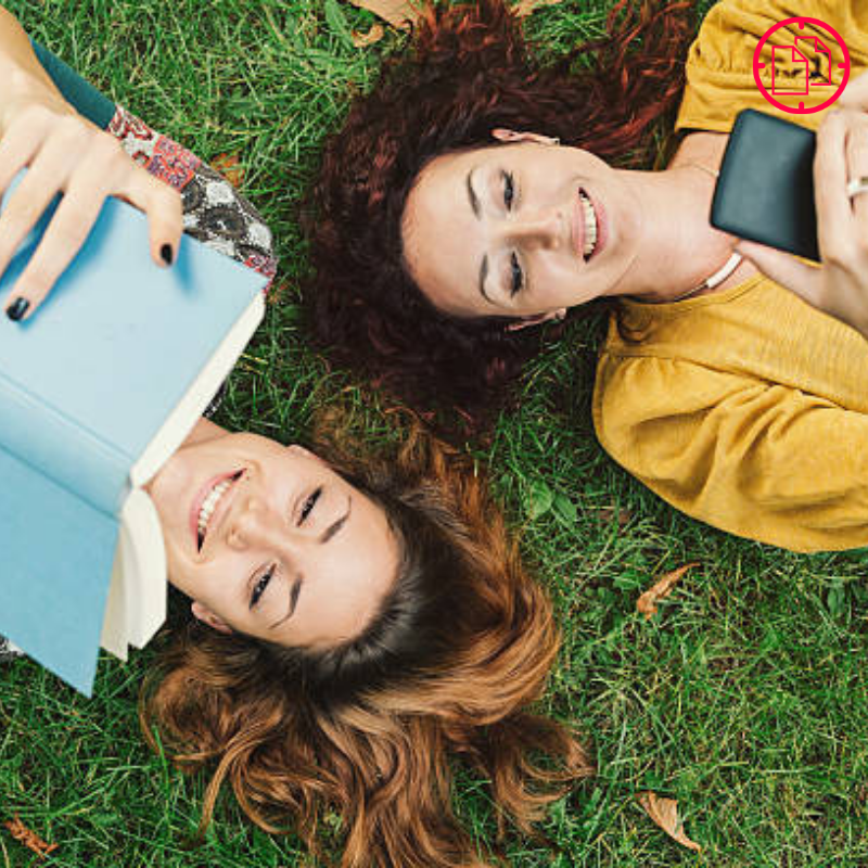 ScanTranslate's tweet image. 🤔 Choose to learn from the 📙 book or from your phone 📱

✅ iOS:  apple.co/2NOqx1J    
✅ Android: bit.ly/2VRsNs2    

#scanandtranslate #textgrabber #download #application #technology #translation #book #phone #future #useful #upgrade #tranding #like #help