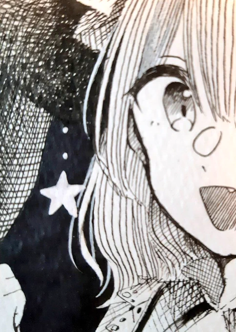 白ボールペンで髪の毛描き足すの楽しすぎて気がついたらもっさもさになってそう🤔 