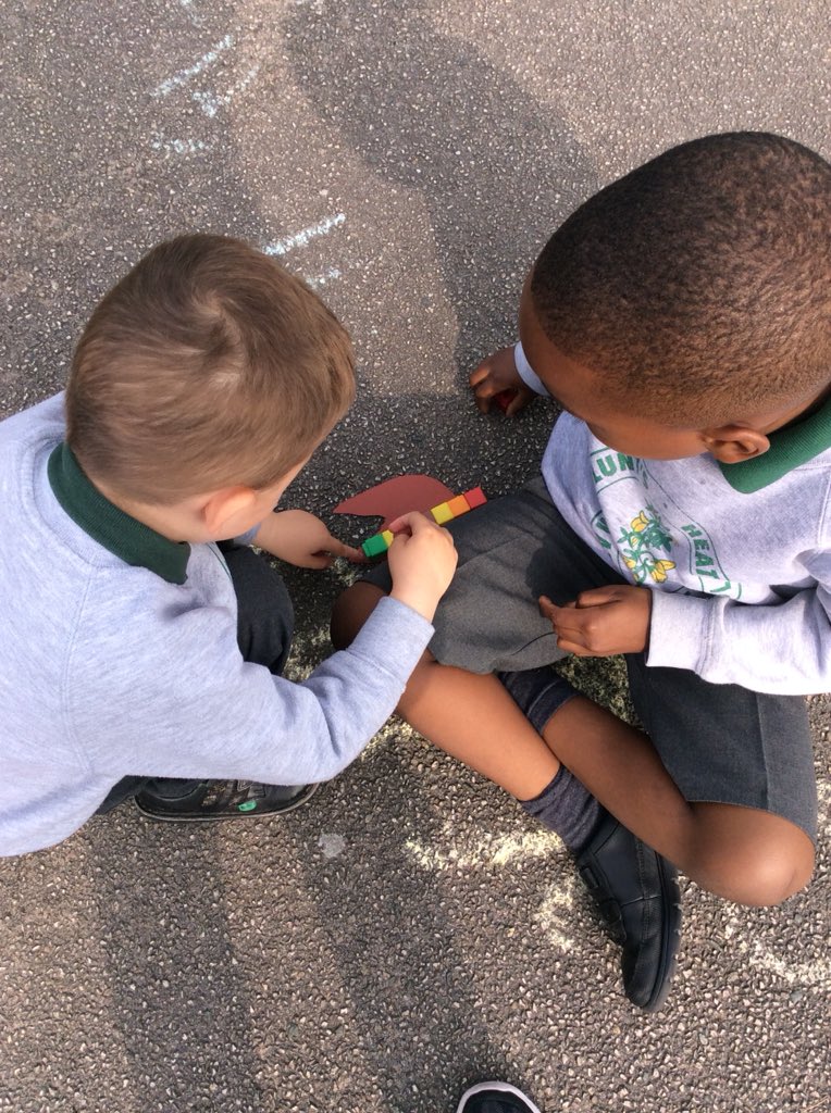 LuntsHeathEYFS's tweet photo. We have had a busy morning measuring dinosaur footprints in our garden. We have been ordering them by size by identifying whether the measurement of one footprint was more or less than another 👣 @LuntsHeathSch https://t.co/eDFlakyfiy