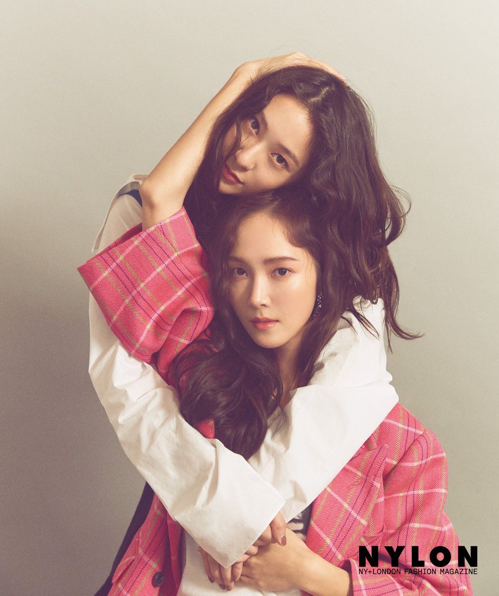hyori_sunie's tweet photo. Jessica &amp; Krystal - Then &amp; Now https://t.co/k8sfdQR95U