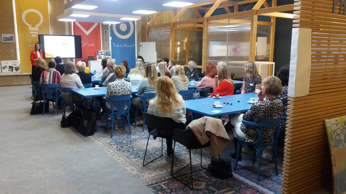 Heel erg trots! Vandaag is het vernieuwde opleidingstraject gestart, wat wij samen hebben ontwikkeld met Avans+ en ROC Rivor voor zij-instromers. Vandaag verwelkomen wij 29 nieuwe collega's die gaan starten met de opleiding Verzorgende (IG) en Verpleegkundige.